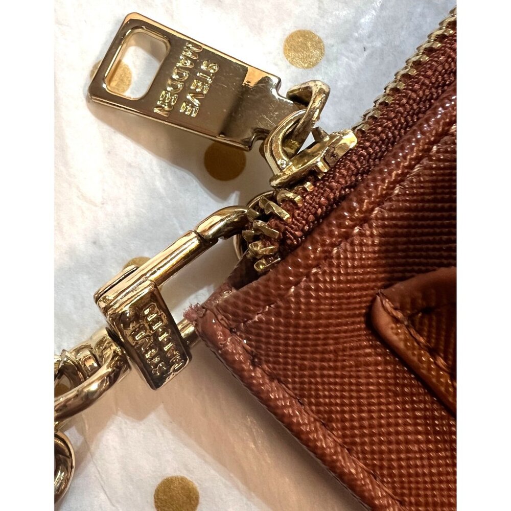 Steve Madden Brown Leather Crossbody Wallet With Gold Chain Strap Zip and Snap - Picture 3 of 7